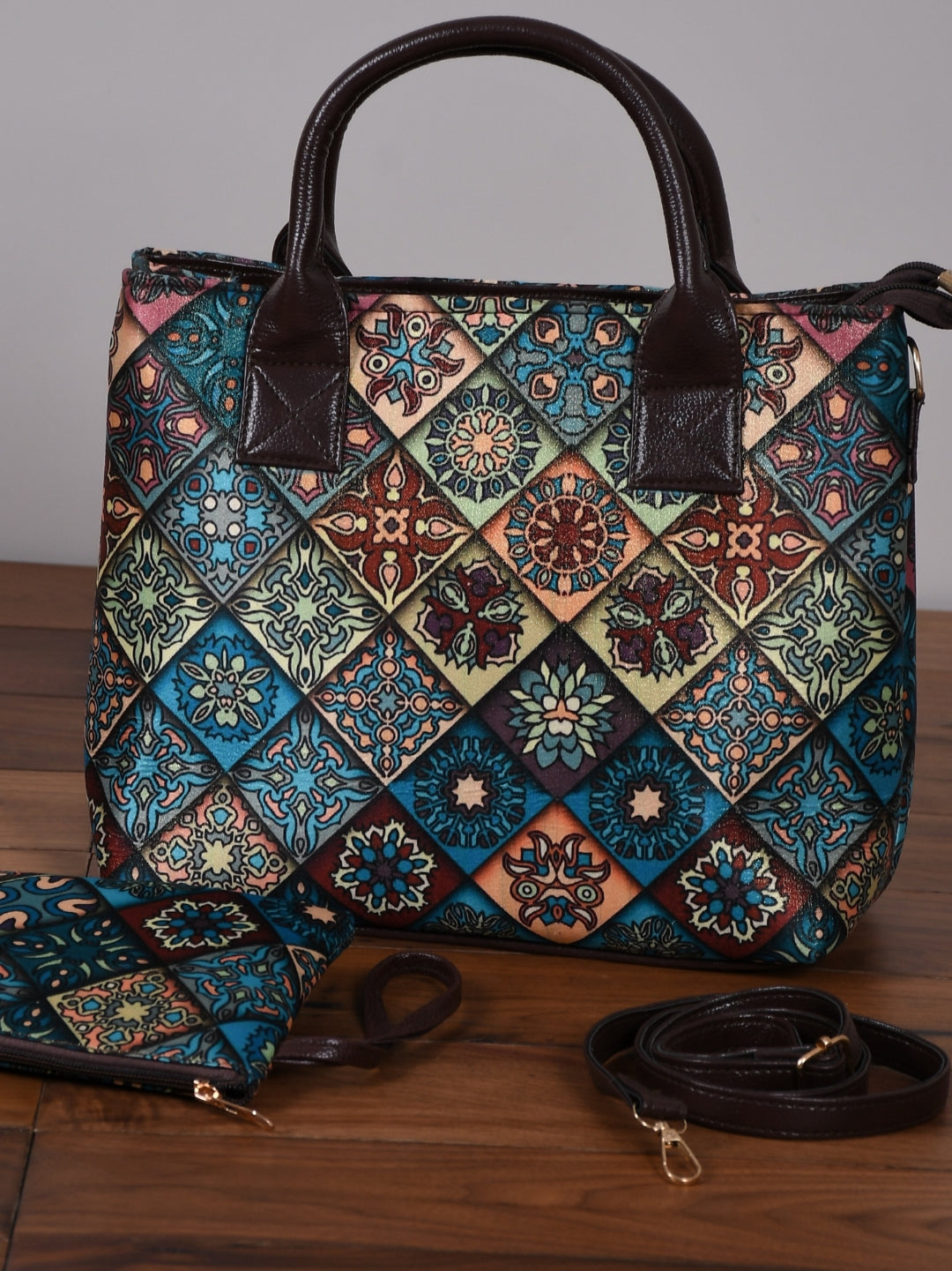 Elegant Dove Digital Print Handbag Cum Sling Bag