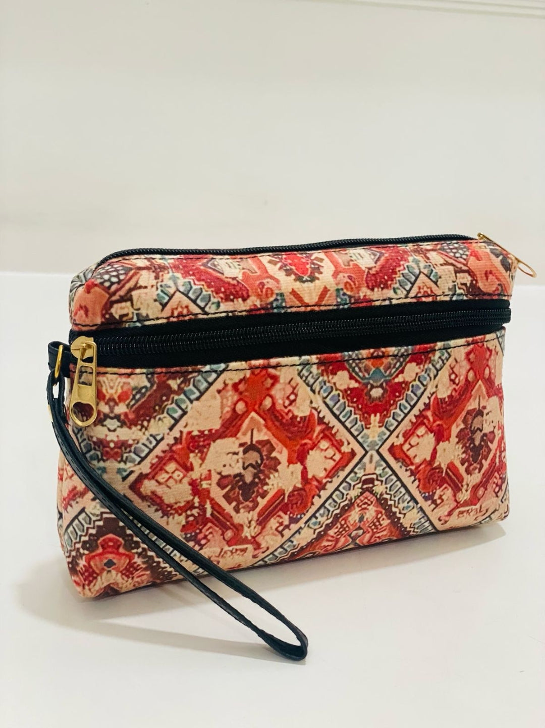 Reserved Embellished Clutch Hand Bag – Minimal & Stylish