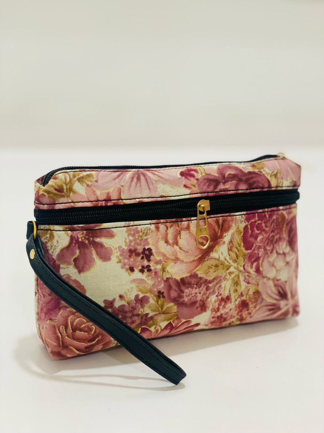 Floral Design Embellished Clutch Hand Bag – Chic & Versatile
