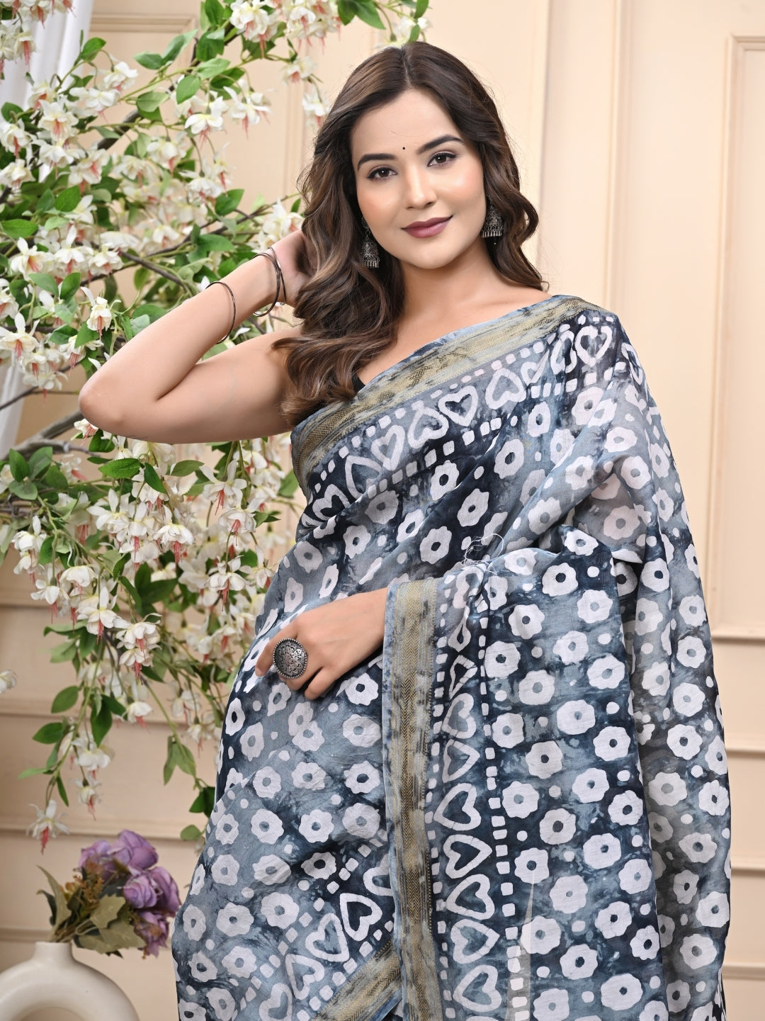 Exclusive Batik Print Maheshwari Silk Saree with Blouse