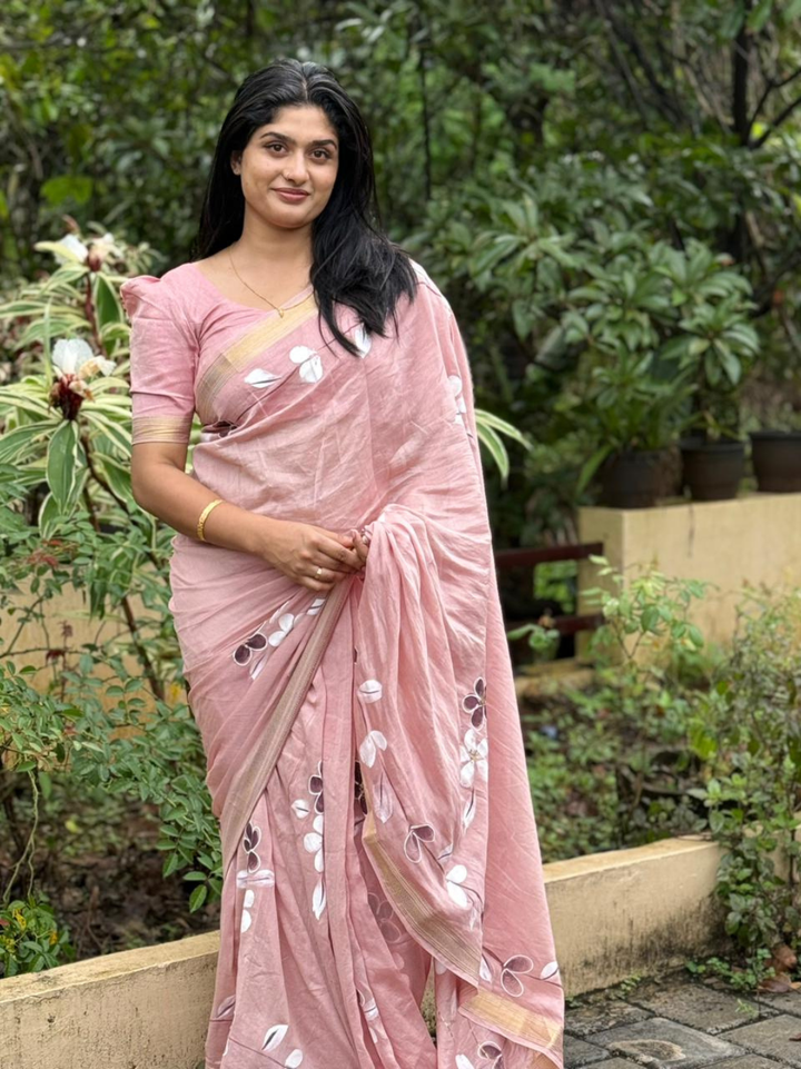 Demanded Hand Brush Painted Maheshwari Silk Saree