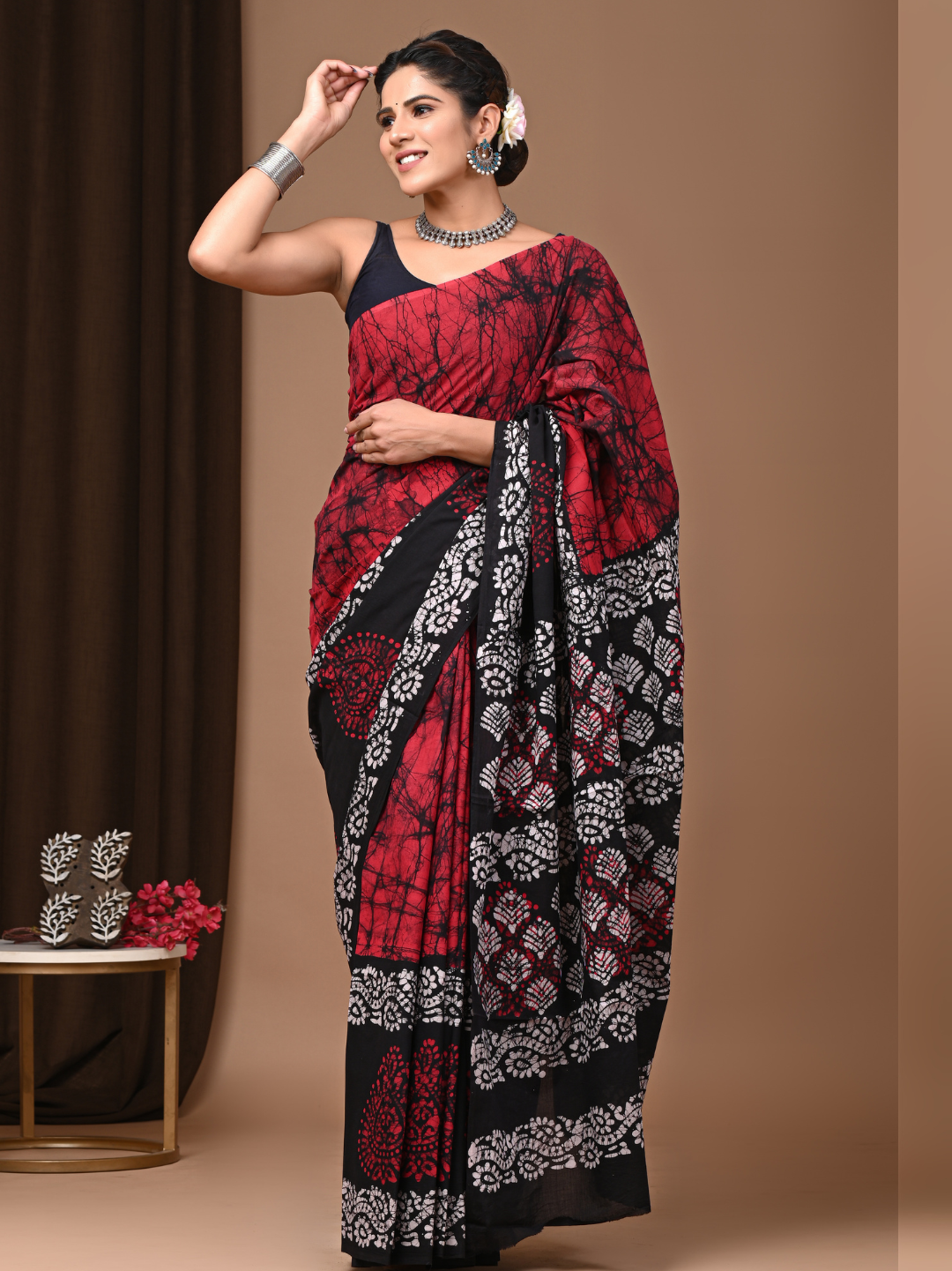 Red & Black Batik Print Mulmul Cotton Saree – Handblock Bagru Print