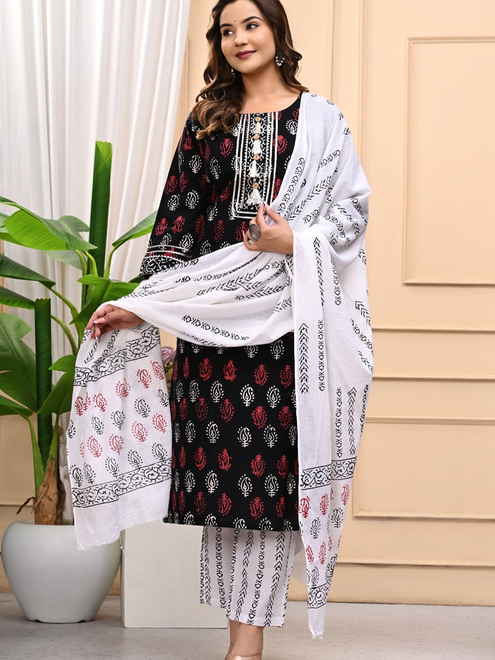 Black in White Handblock Printed Cotton Stitched Suit