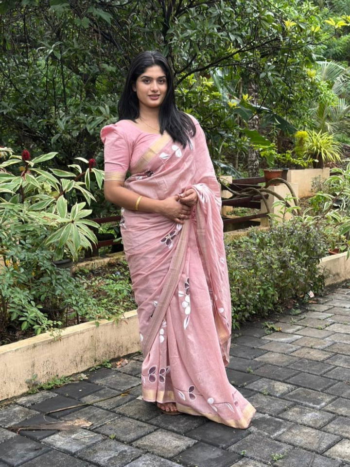 Demanded Hand Brush Painted Maheshwari Silk Saree