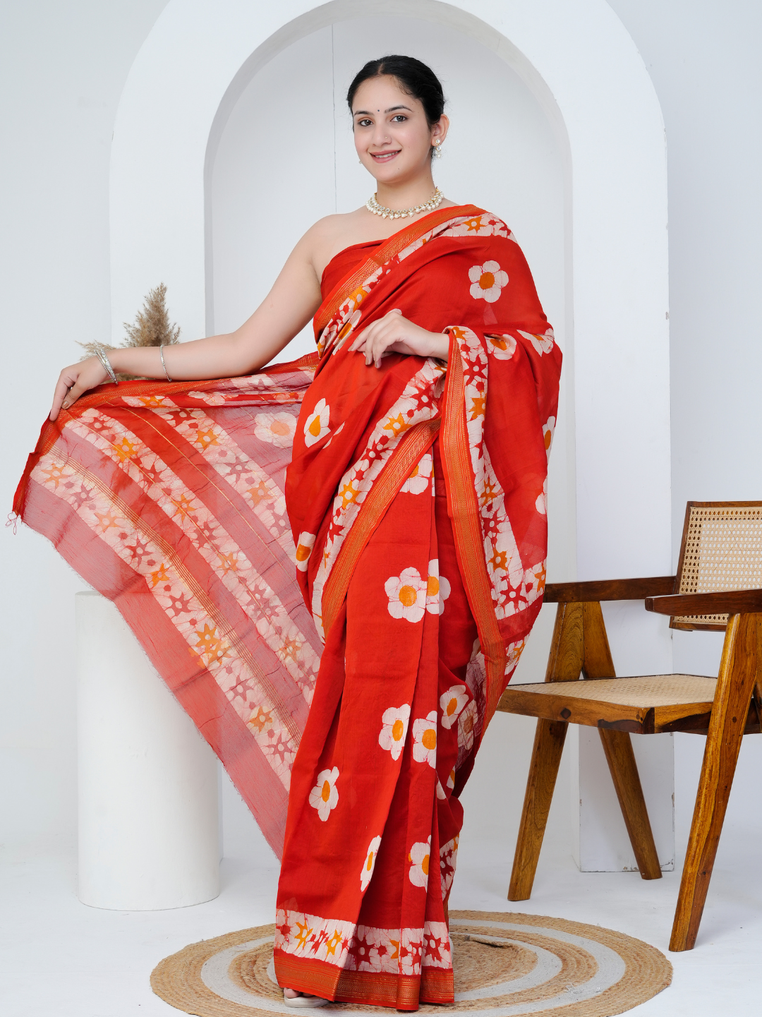 Beautiful Red Colour Maheshwari Silk Saree