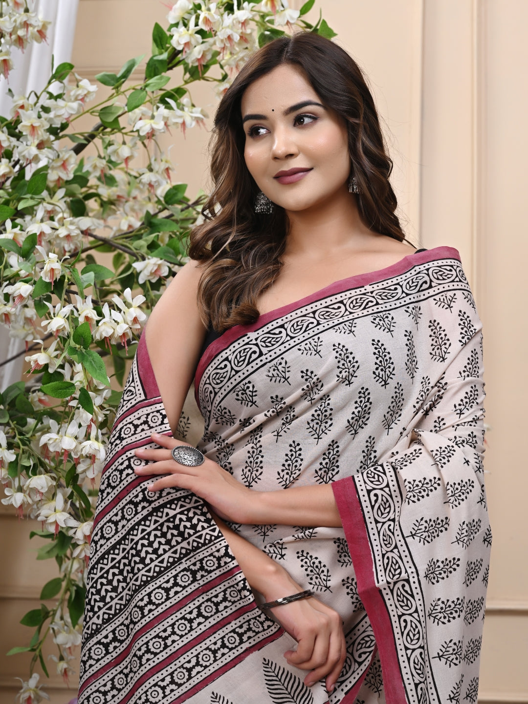 Traditional Butti Bagru Handblock Printed Mulmul Cotton Saree