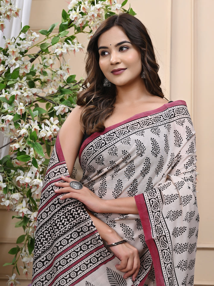 Traditional Butti Bagru Handblock Printed Mulmul Cotton Saree