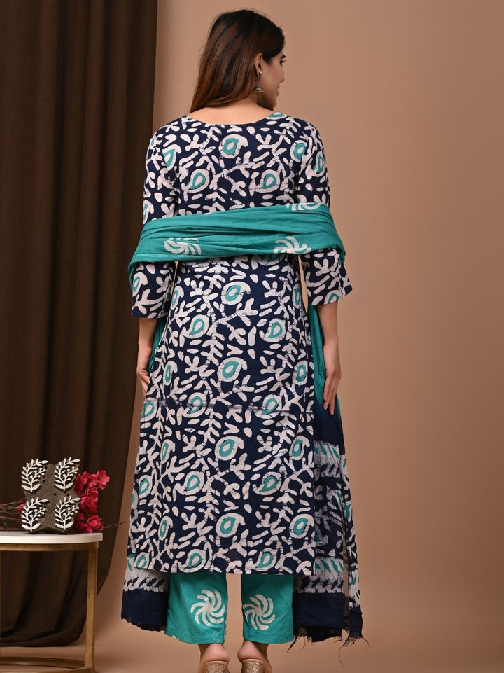 Earthy Impressions Batik Printed Premium Cotton Suit Set