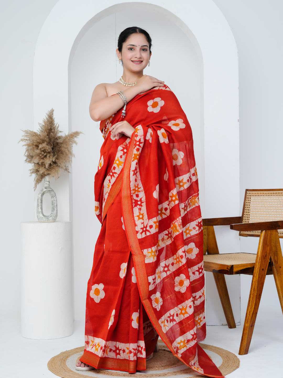 Beautiful Red Colour Maheshwari Silk Saree