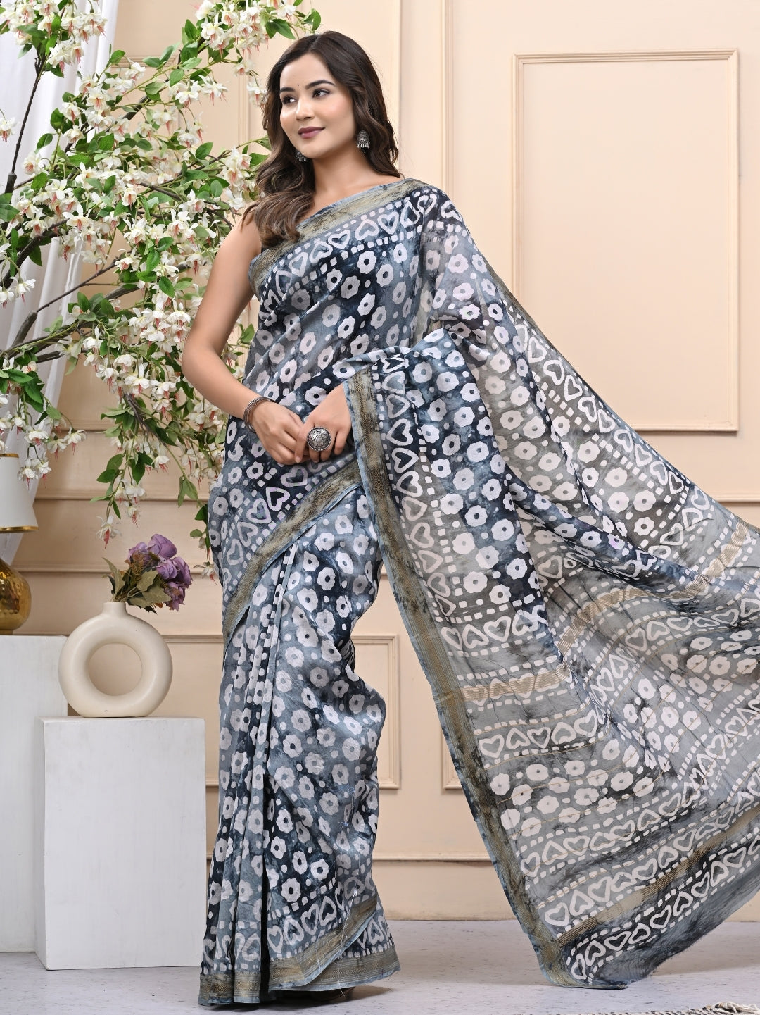 Exclusive Batik Print Maheshwari Silk Saree with Blouse